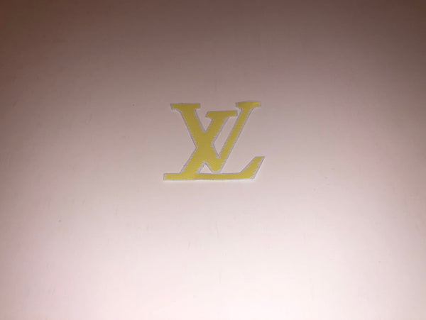 gold louis vuitton logo wallpaper